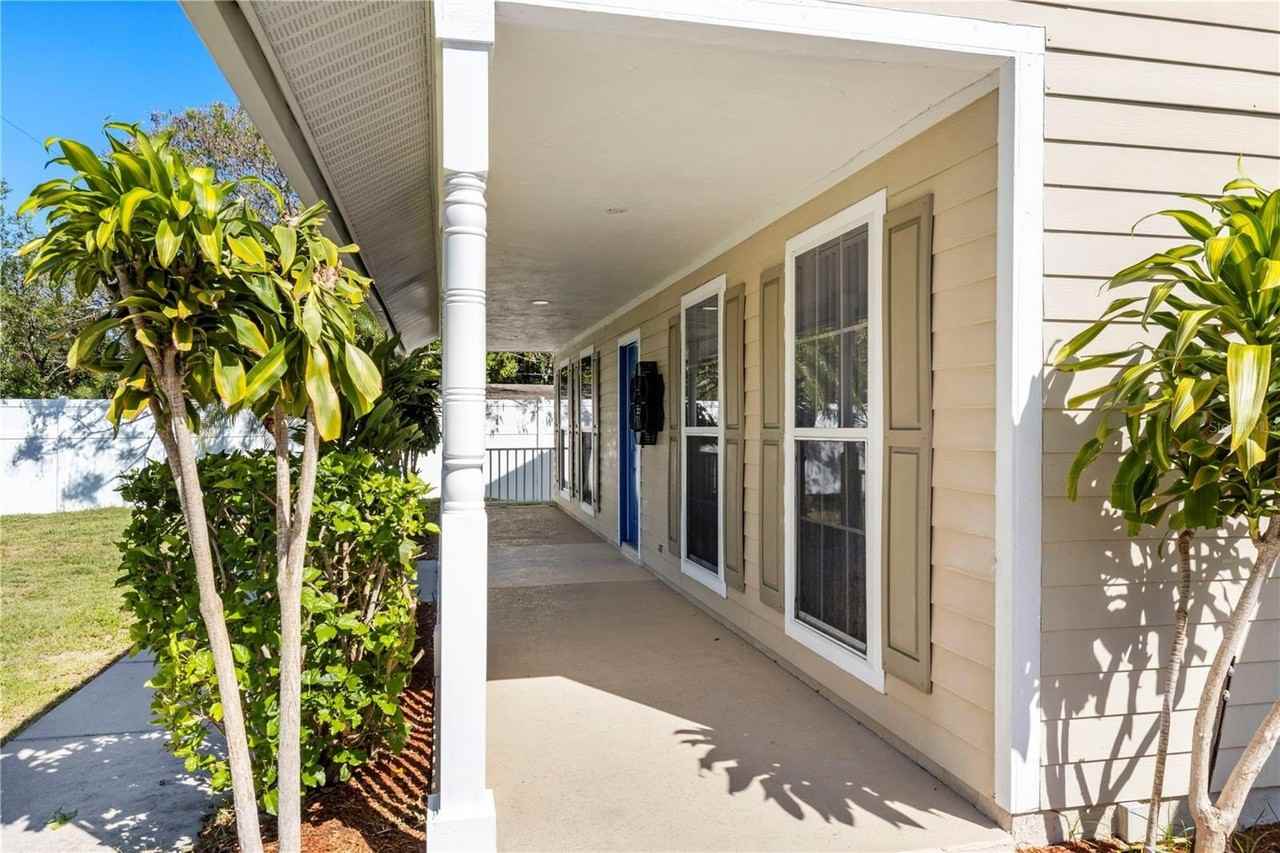 3763 Saint Charles Cir - Photo 4 of 50