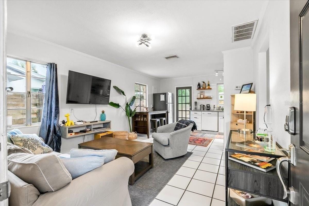 3901 Iroquois Drive - Photo 5 of 16