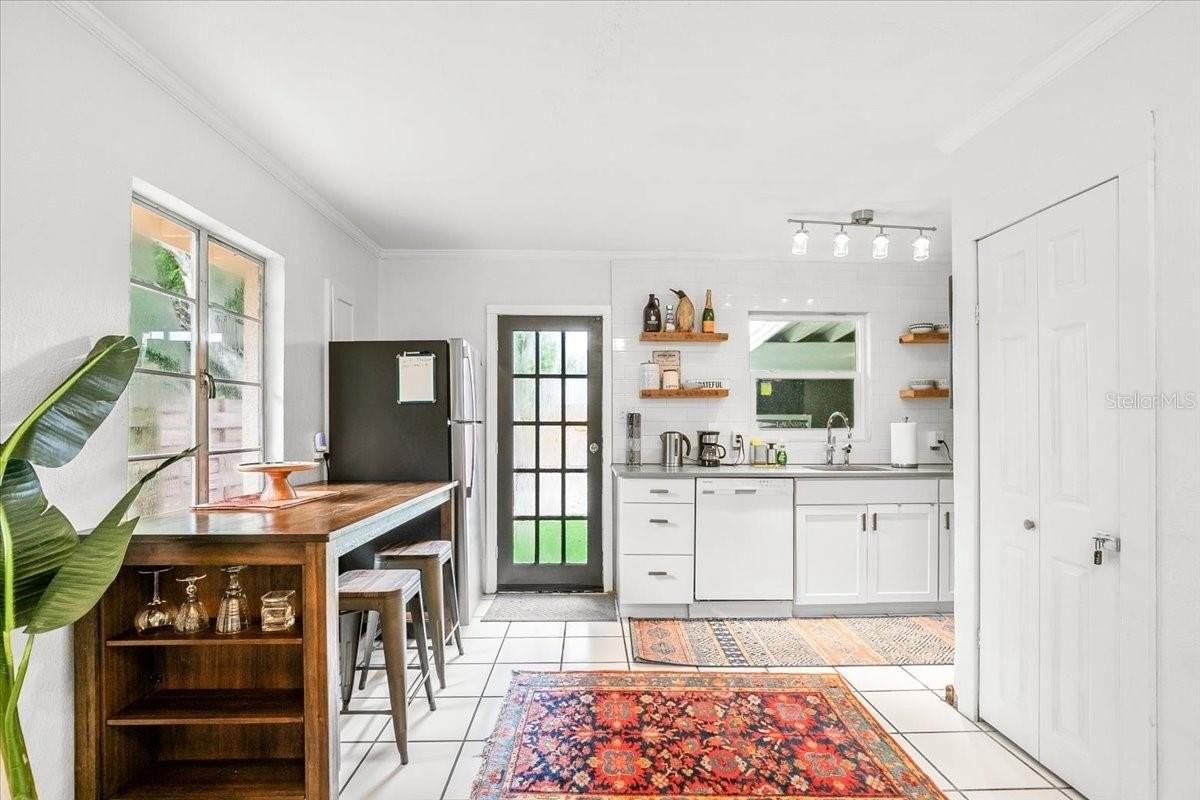 3901 Iroquois Drive - Photo 7 of 16