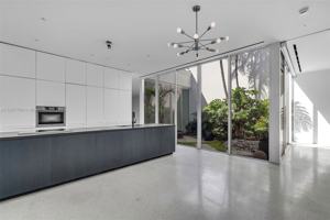 featured image of 1665 Alton Road #1