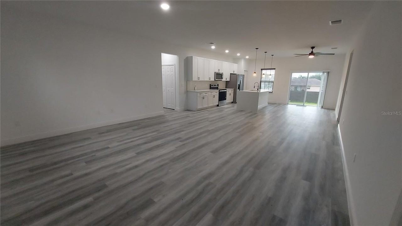 5984 Sw 128th Street Rd - Photo 6 of 23