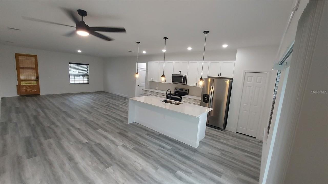 5984 Sw 128th Street Rd - Photo 7 of 23