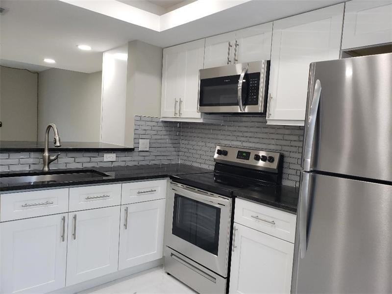 93 Sw 3rd St #93A - Photo 6 of 8