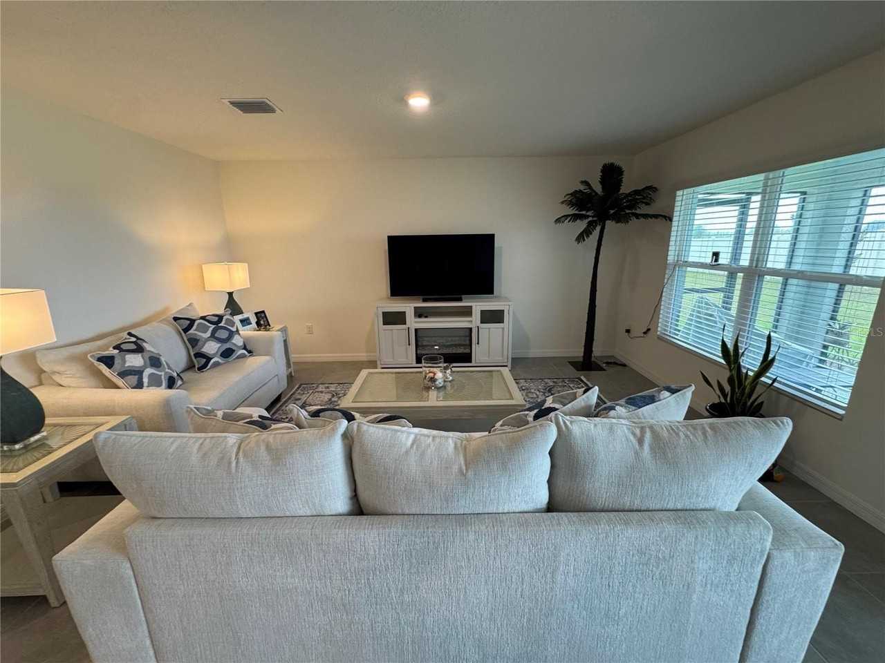 9158 Sw 45th Ter - Photo 6 of 27