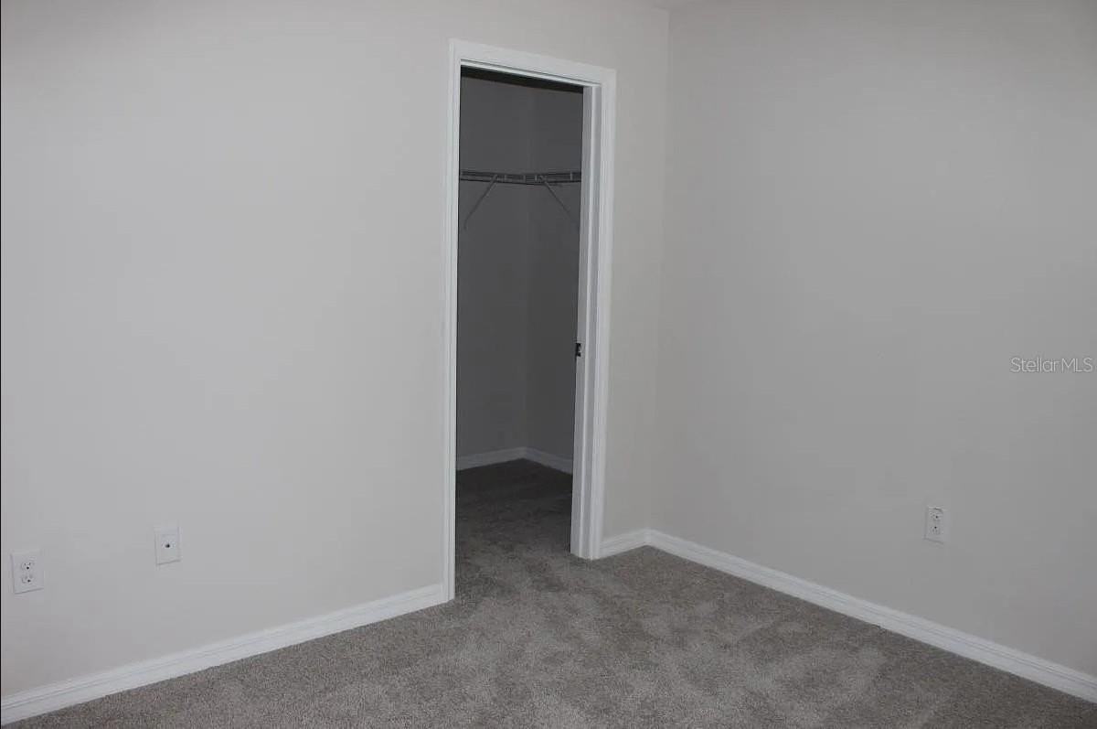 3807 Brighton Park Cir - Photo 7 of 13