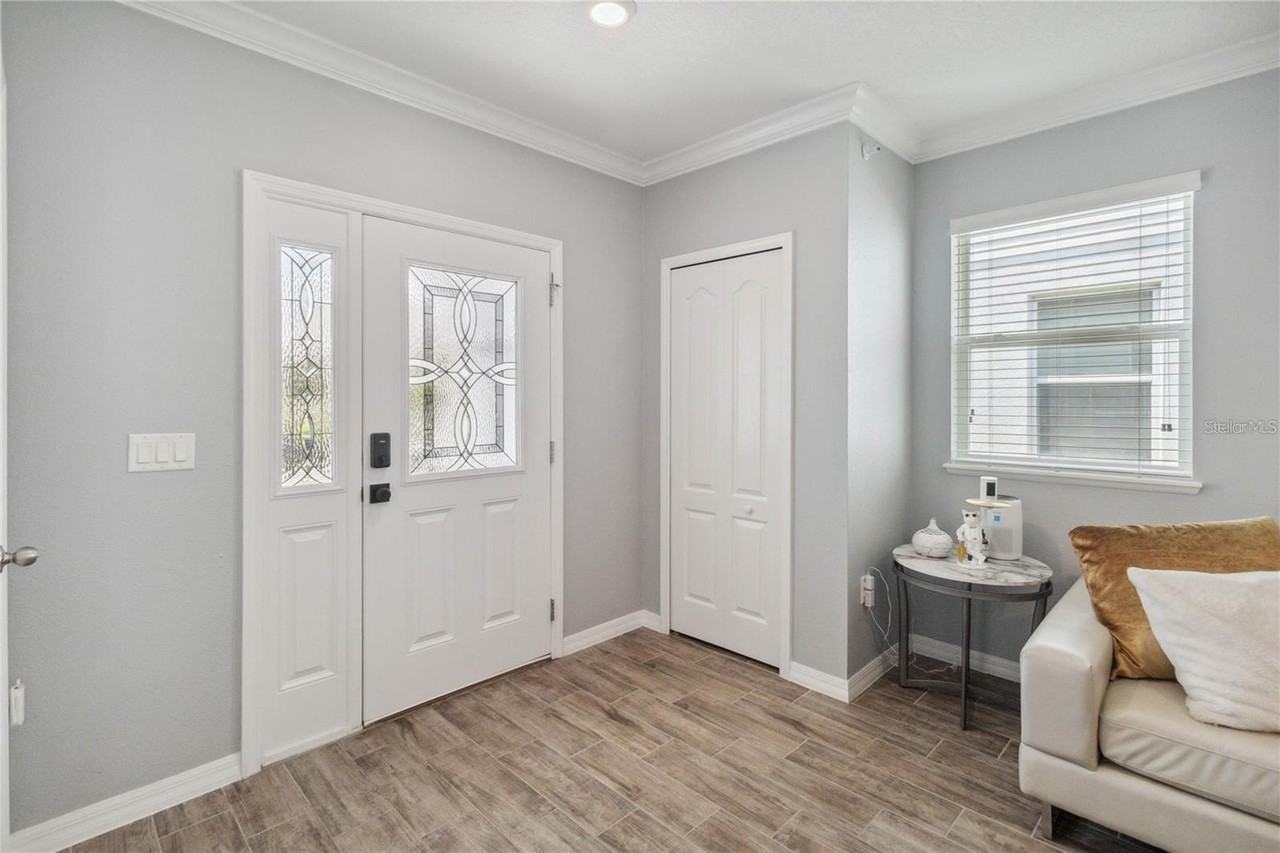 2281 Canyon Breeze Ave - Photo 2 of 28