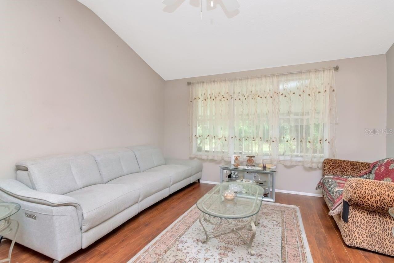 314 Fountainview Cir - Photo 6 of 36