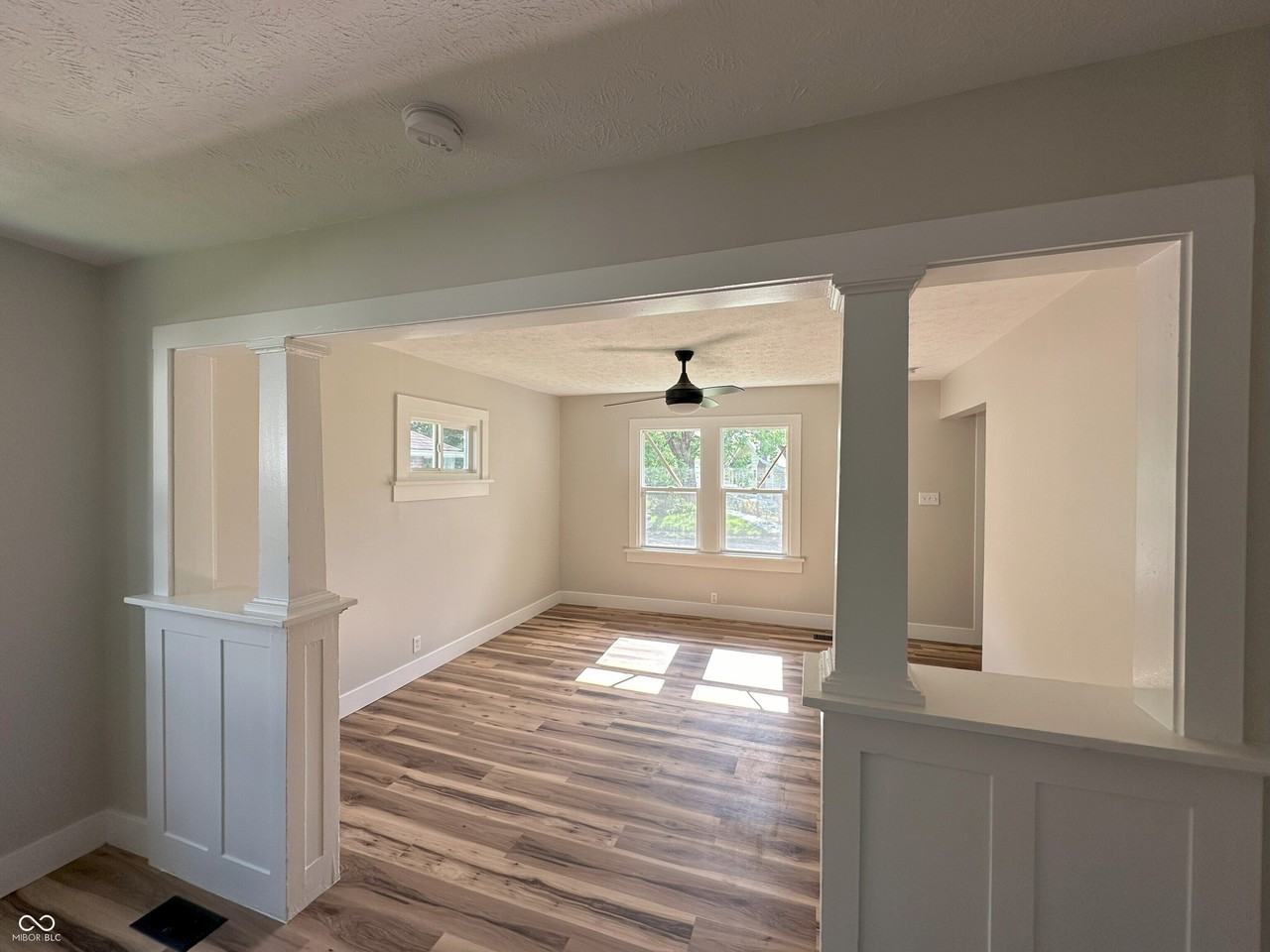 1717 N Tacoma Ave - Photo 4 of 12