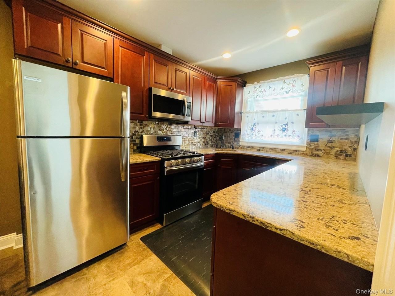 4732 39th St - Photo 4 of 16