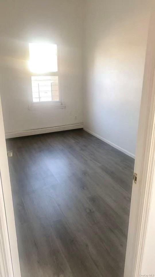 612 College Point Blvd - Photo 7 of 7