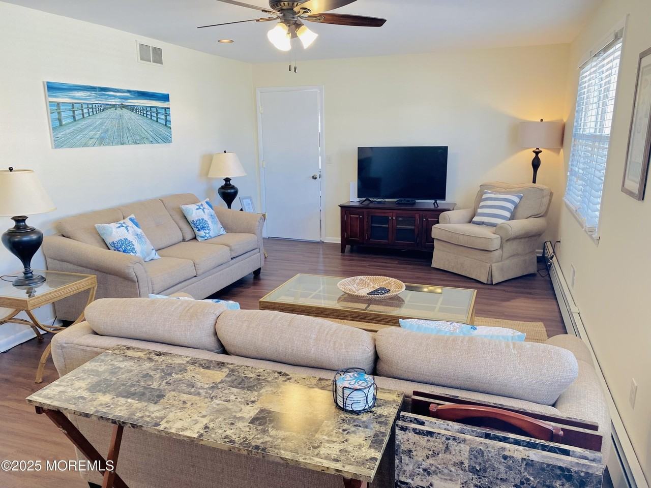 19 Diane Ln - Photo 3 of 43