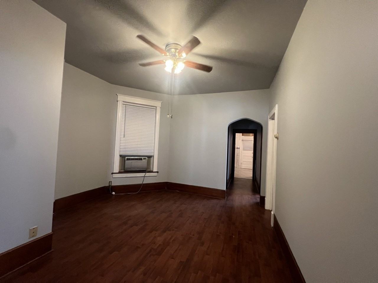 3545 N Sheffield Ave #1 - Photo 5 of 23