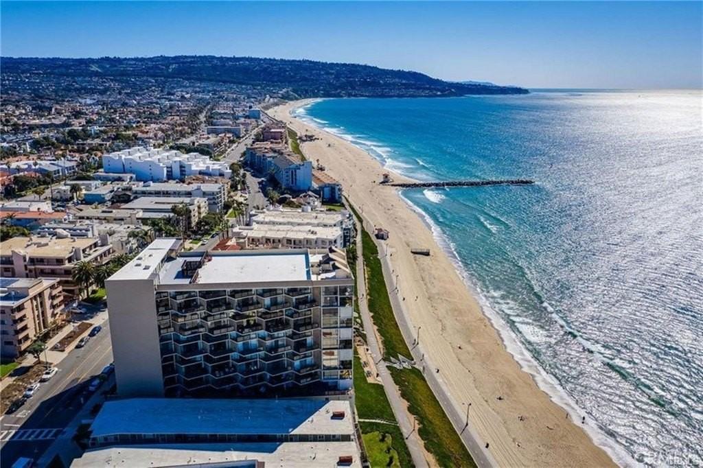 531 Esplanade #714 - Photo 3 of 50