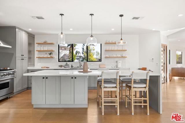 8547 Shoup Ave - Photo 6 of 8