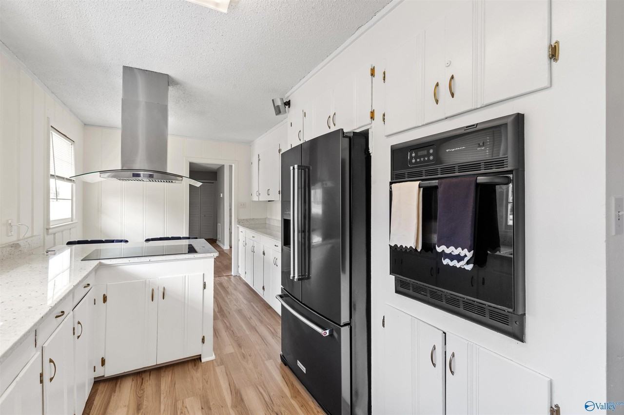 8009 Whitesburg Dr Se - Photo 5 of 25