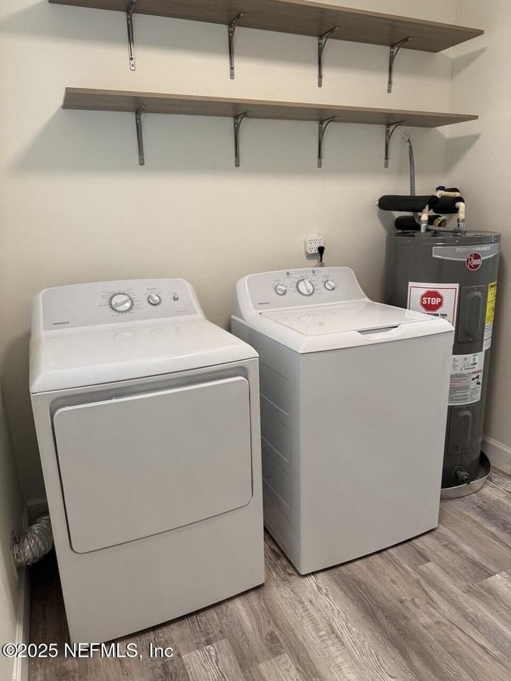 7262 Kivler Dr - Photo 3 of 12