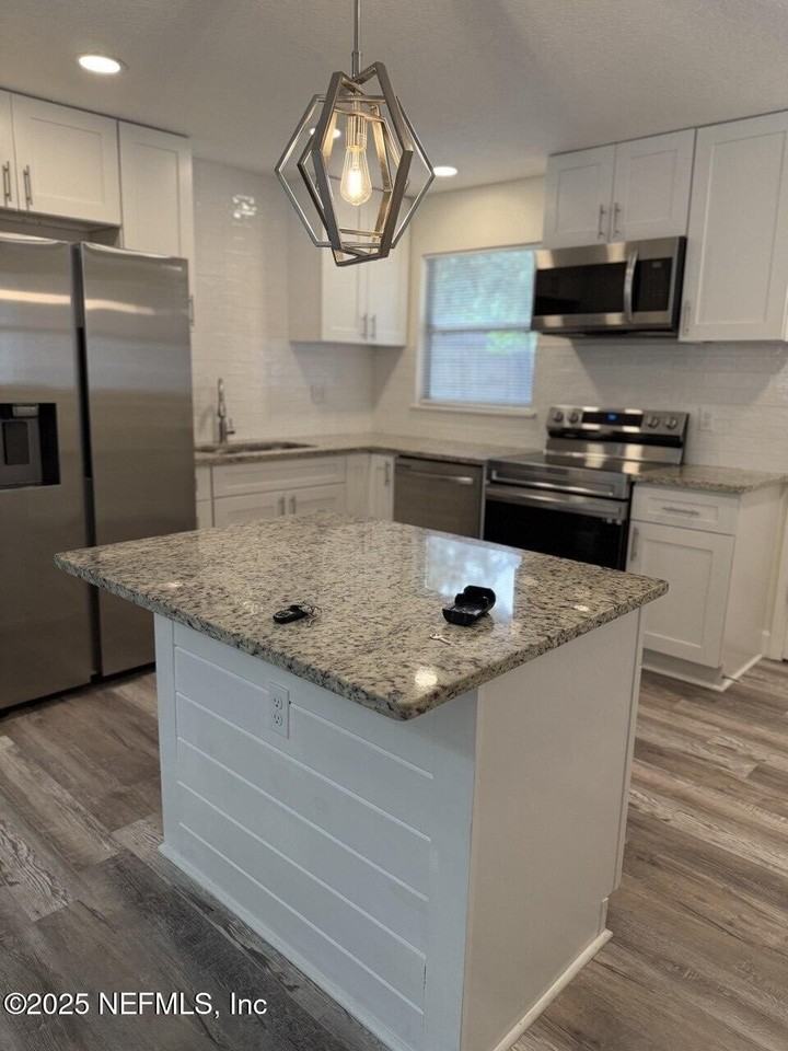 7262 Kivler Dr - Photo 6 of 12