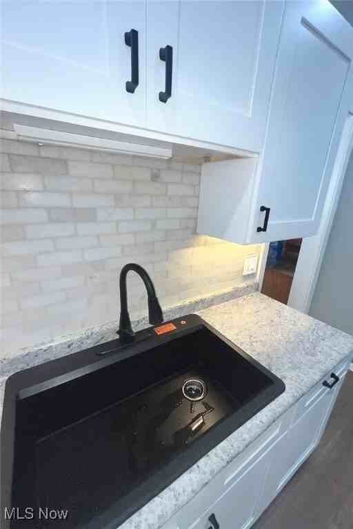 9504 Cardwell Ave - Photo 4 of 11