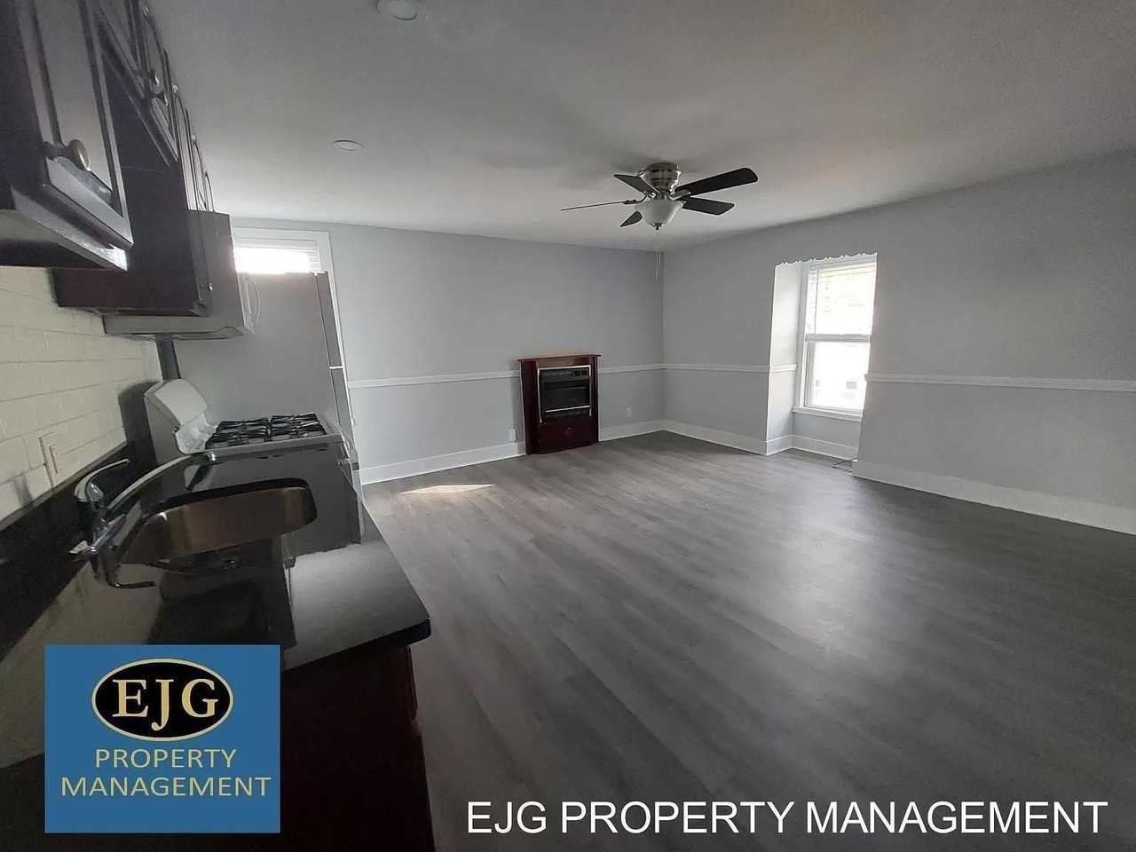 4248 Broadway #5 - Photo 3 of 4