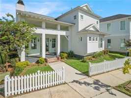 featured image of 344 Ormond Dr