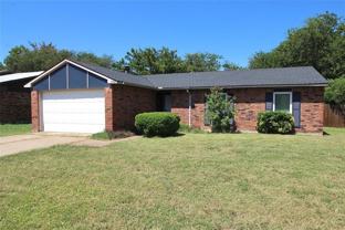 7309 Ashcrest Ln - Photo 1 of 1