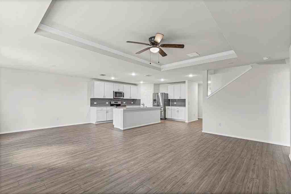 4428 Greenham Ln - Photo 7 of 20