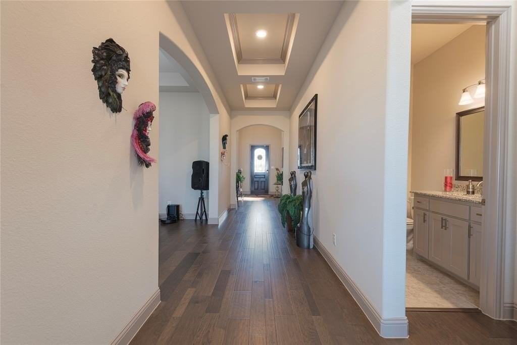 3930 Clear Water Ln - Photo 6 of 38