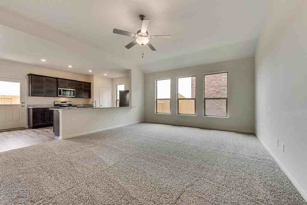 833 Serena Drive - Photo 7 of 20