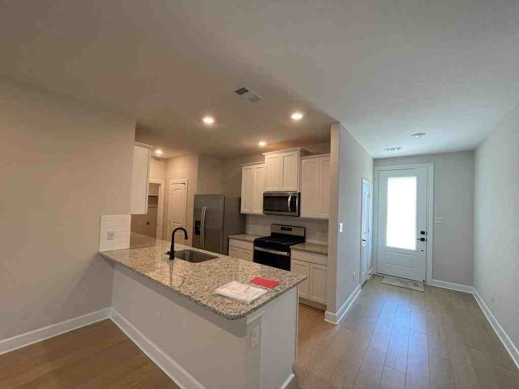 1106 Witherspoon Ln - Photo 7 of 20