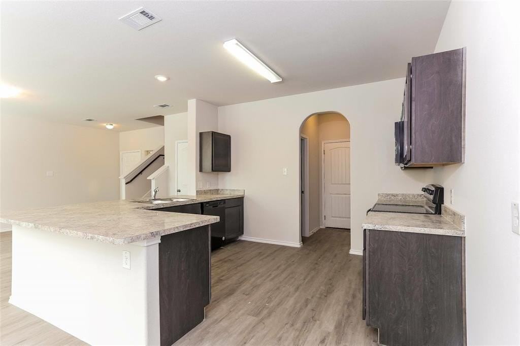 8317 Camellia Tree Ct - Photo 4 of 20