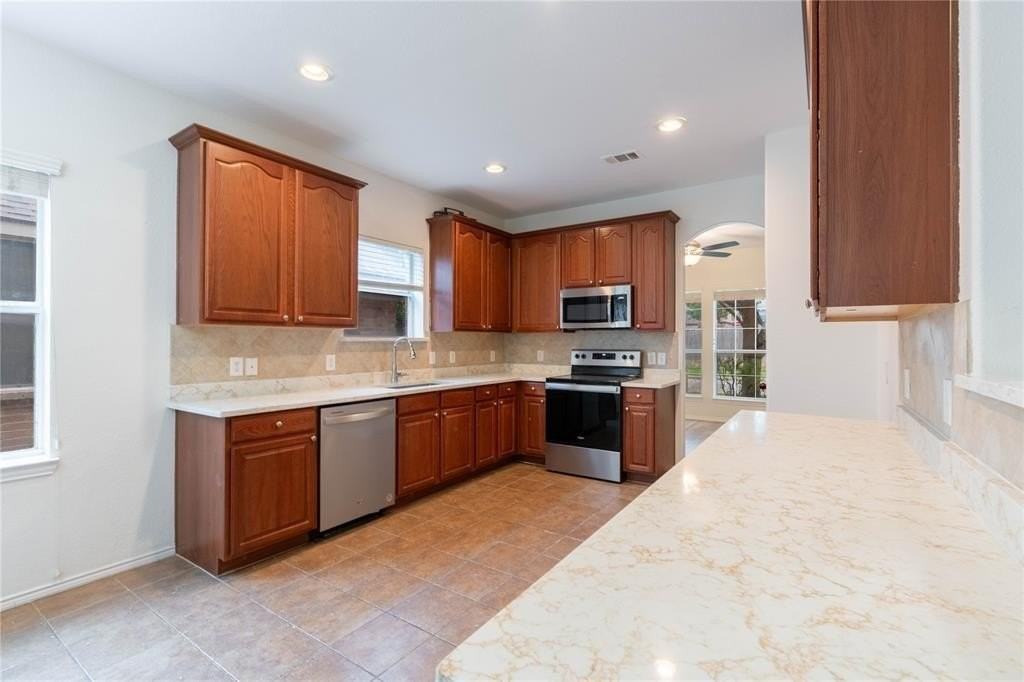 5105 Spyglass Hill Ln - Photo 7 of 29