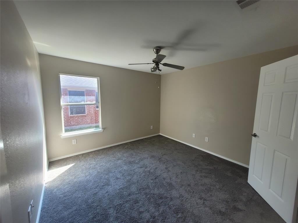 2821 Mockingbird Street - Photo 6 of 10