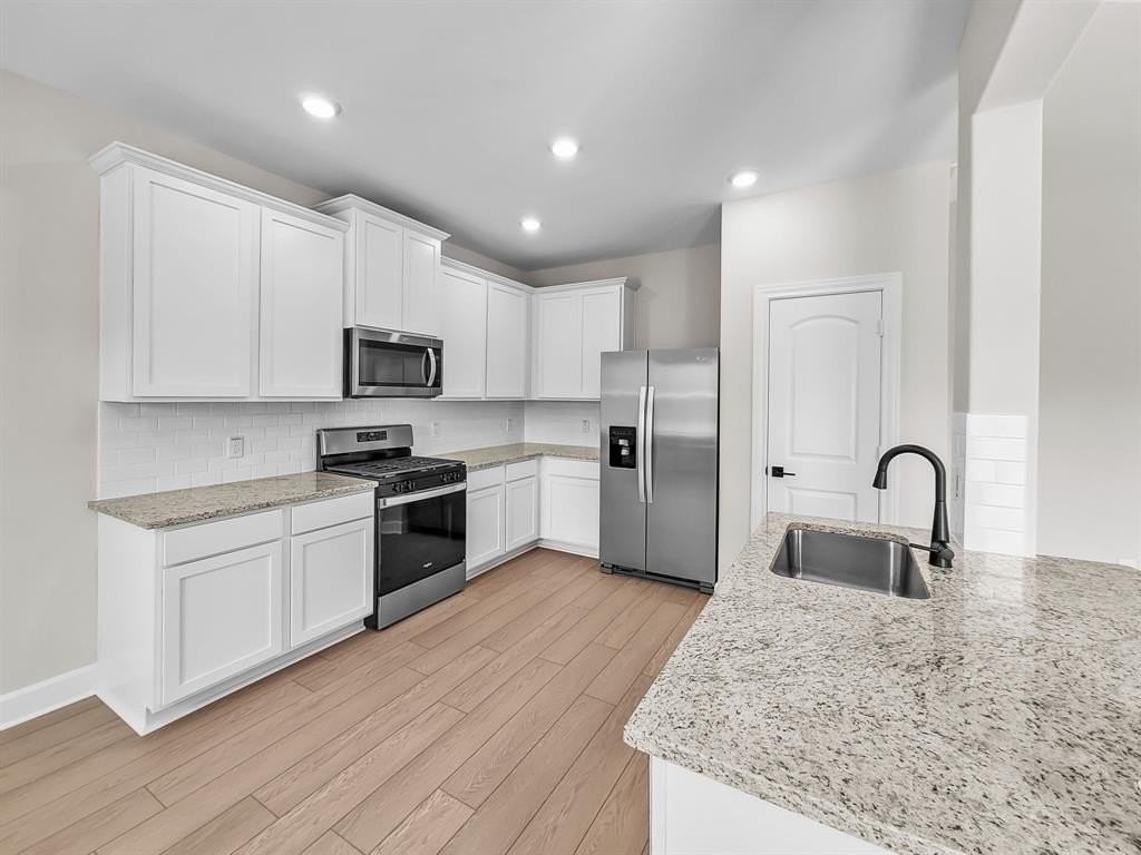 1310 Butler Avenue - Photo 5 of 20