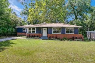 635 W Lee St - Photo 1 of 1