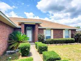 featured image of 615 Batten Blvd