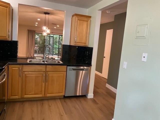 2106 Ne 44th St #0 - Photo 7 of 43