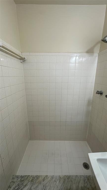 505 Ne 4th Ave #3 - Photo 7 of 10