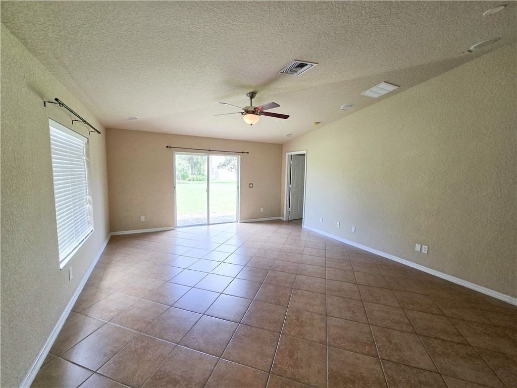 5567 55th Ter - Photo 4 of 22