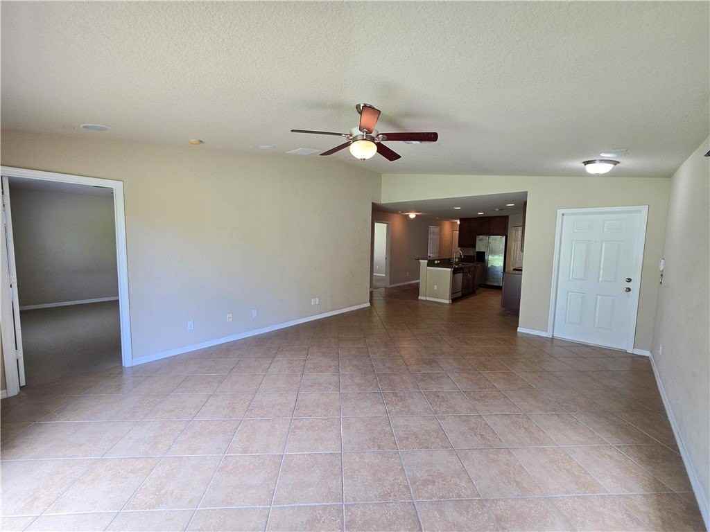 5567 55th Ter - Photo 5 of 22