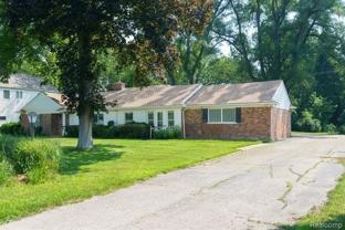 32620 Inkster Rd - Photo 1 of 1