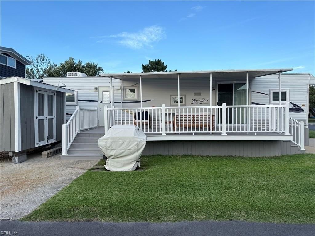 3665 Sandpiper Rd #222 - Photo 2 of 31