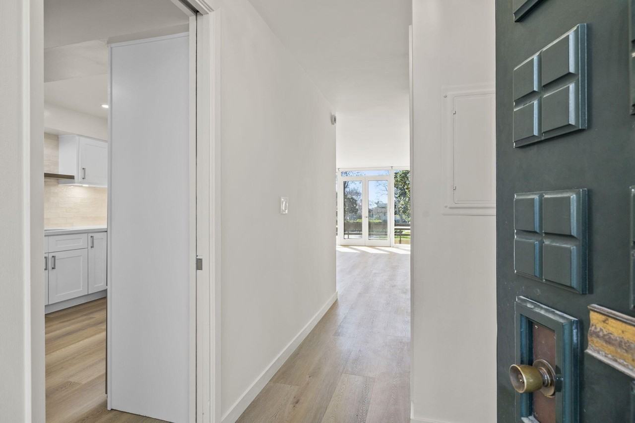 1350 Plaza De Sonadores - Photo 2 of 46