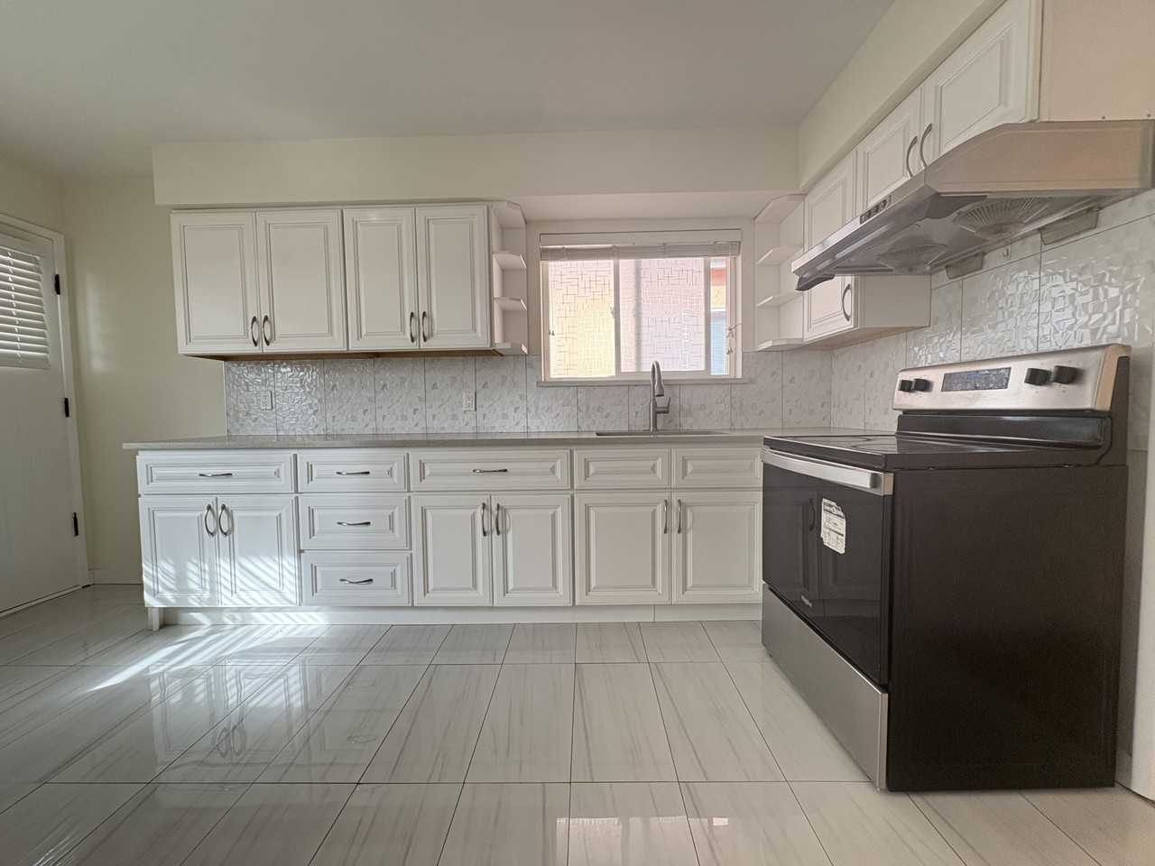 6335 Dumfries Street - Photo 3 of 13