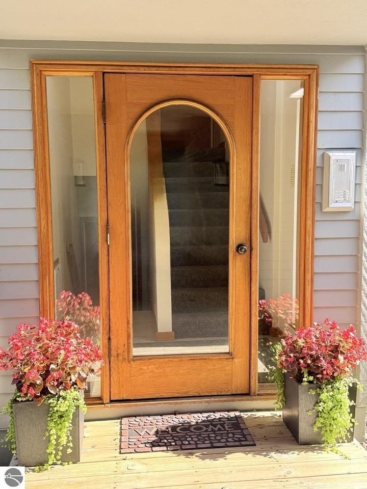 776 N Yacht Club Dr #4 - Photo 5 of 34