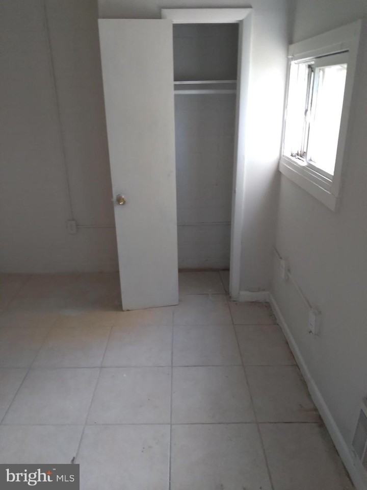 1205 30th St Se #3 - Photo 6 of 8