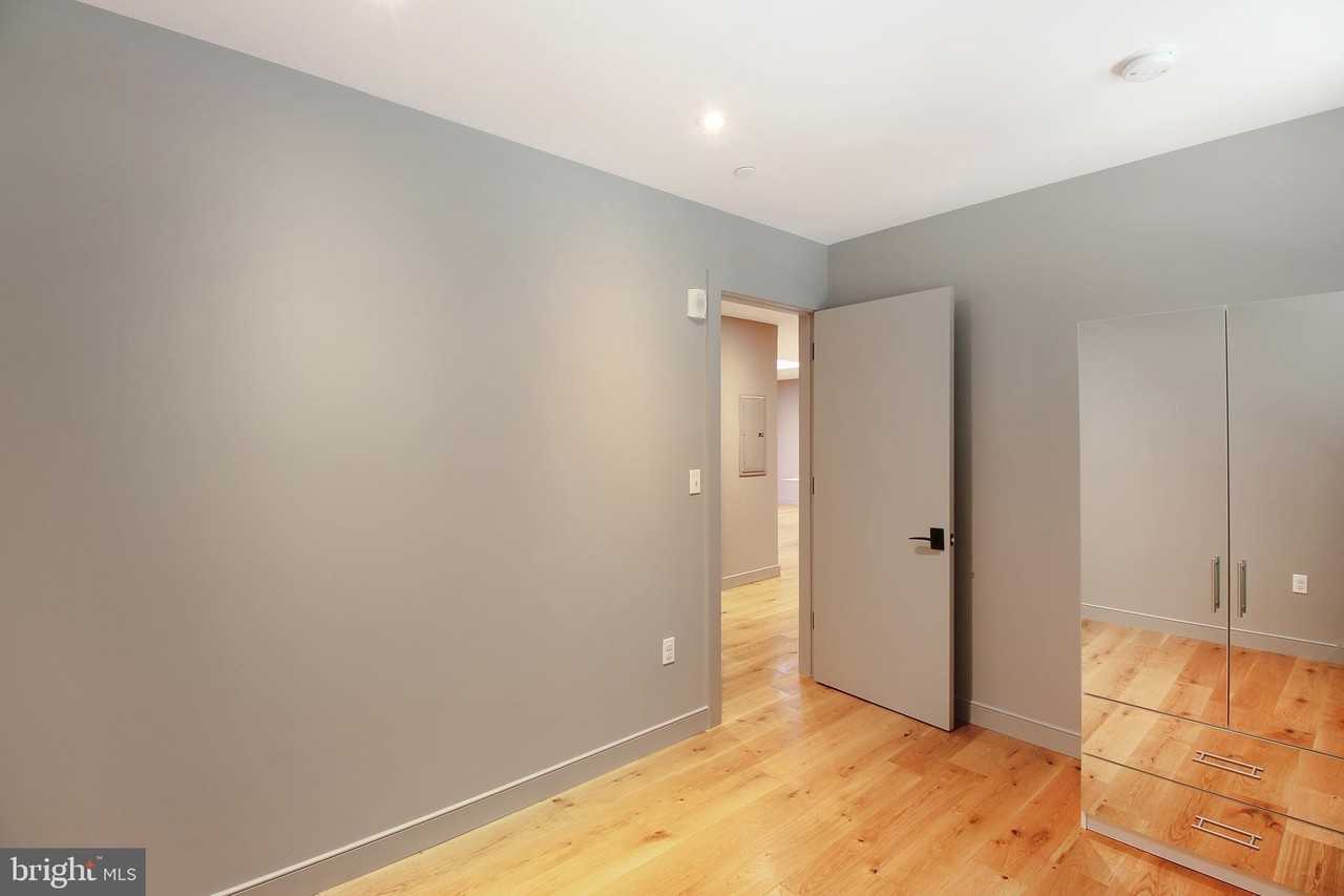 448 K St Nw Apt 202 #202 - Photo 3 of 25