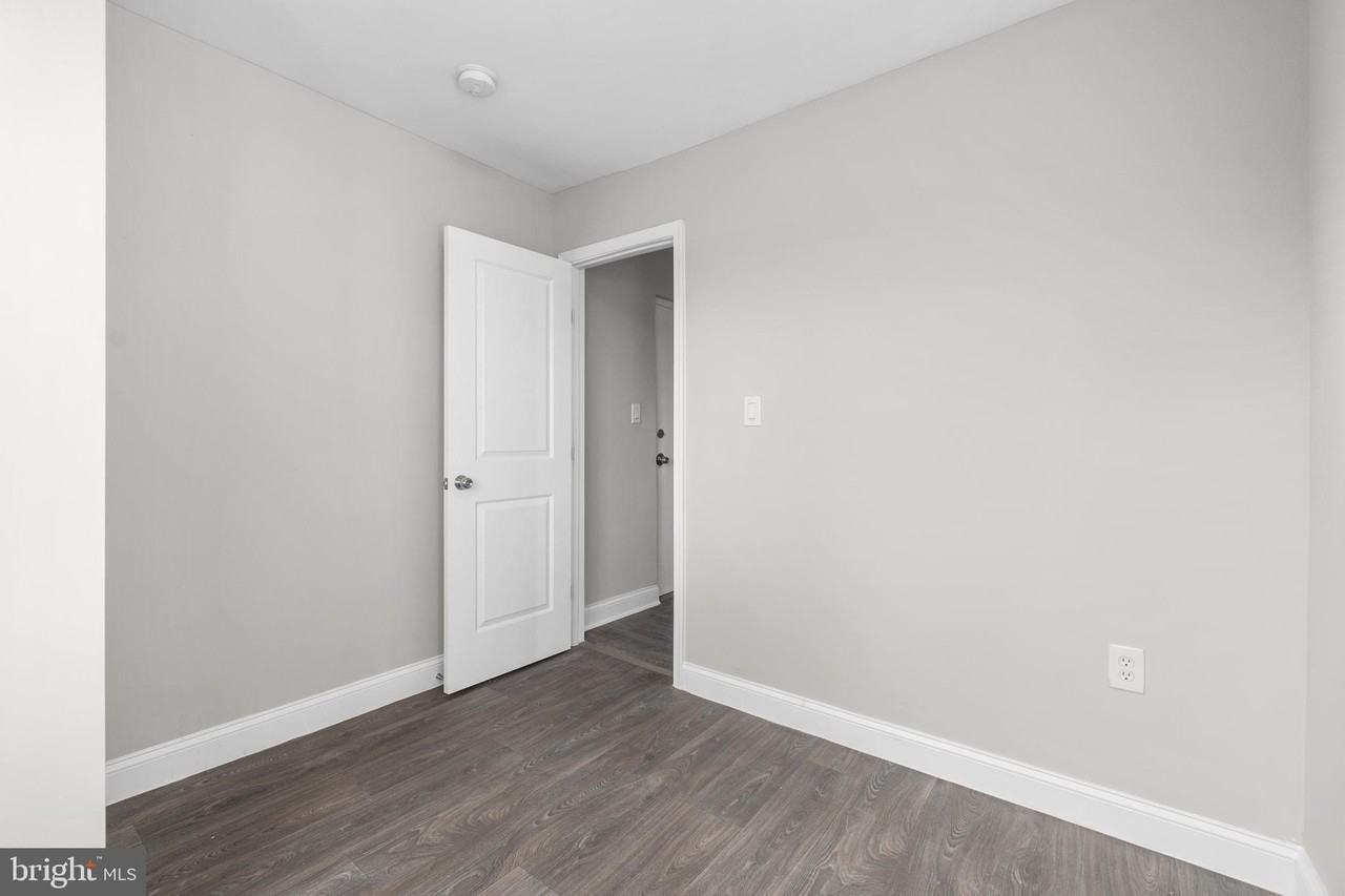 400 Chesapeake St Se - Photo 3 of 16