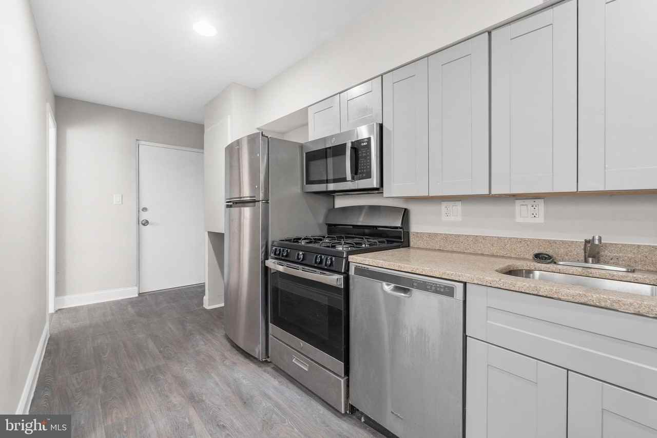 400 Chesapeake St Se - Photo 7 of 16