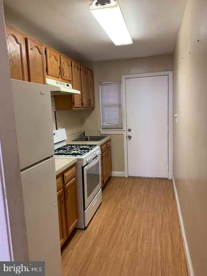 141 Galveston Place Southwest - Photo 4 of 27