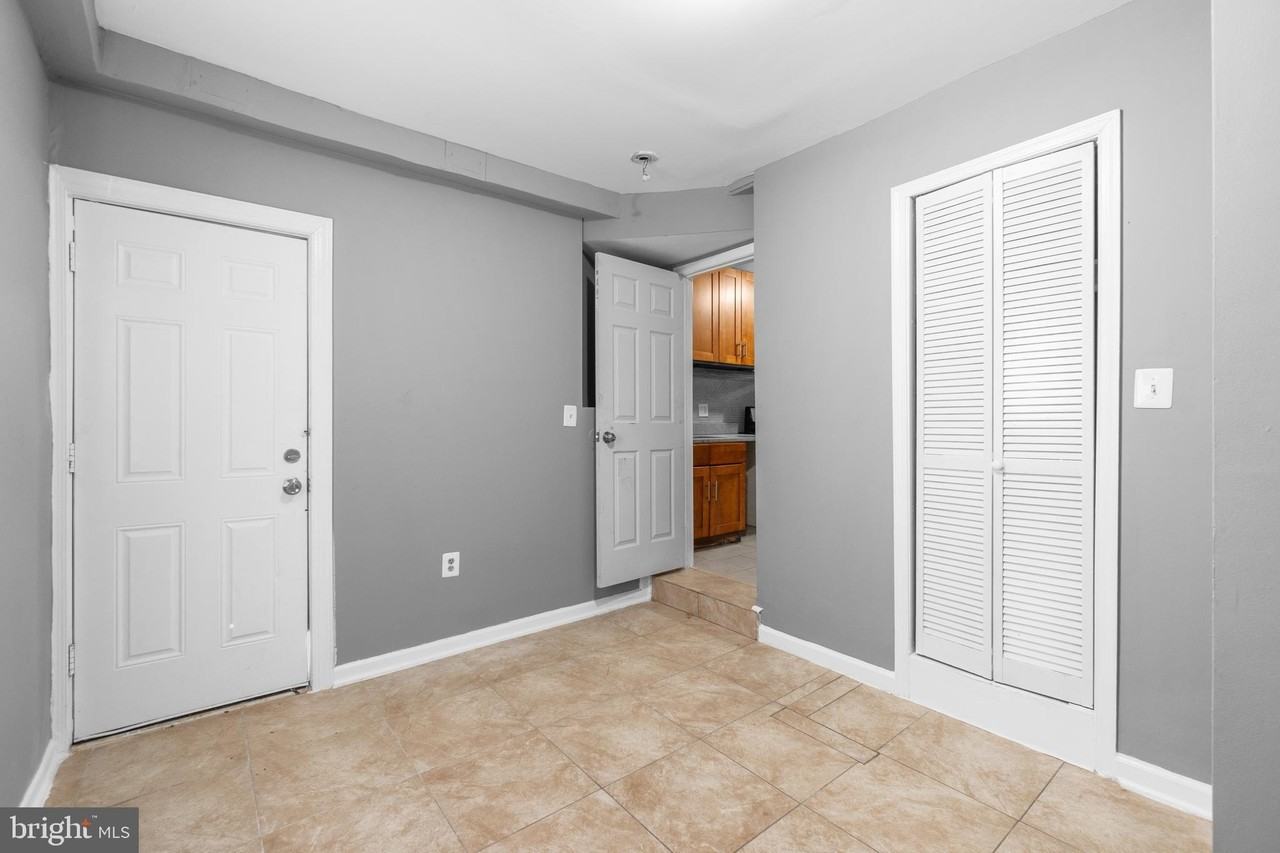 1613 17th Pl Se Apt 101 #101 - Photo 2 of 16